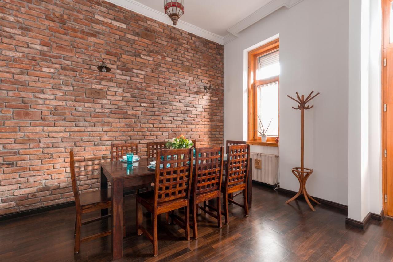 Supercentral Spacious Lejlighed